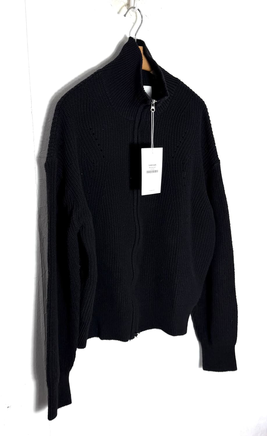 토니웩 토니웩니트 니트집업 상품이미지1