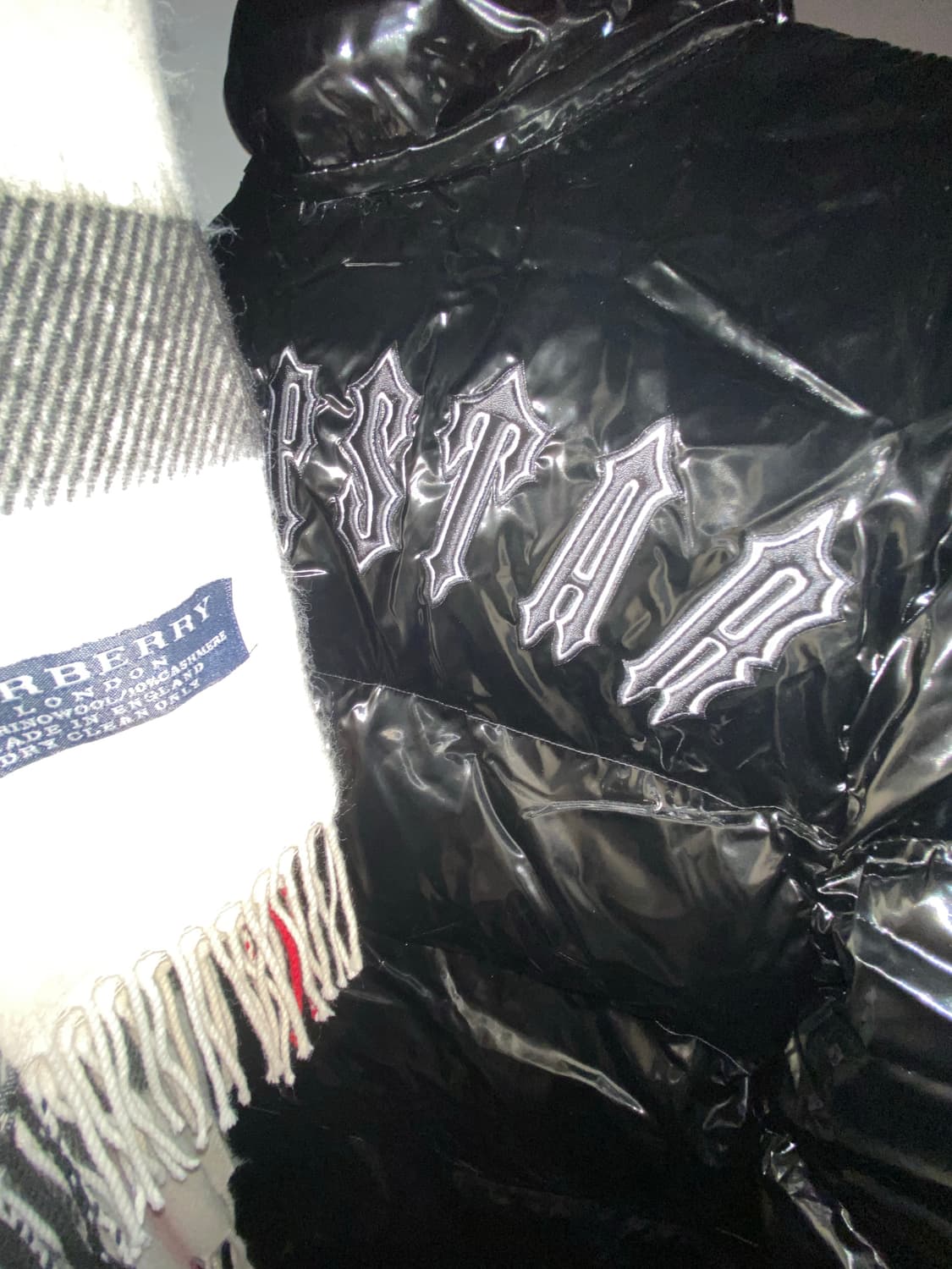 택포)트랩스타 아이언 게이트 샤이니 블랙 xs 상품이미지1