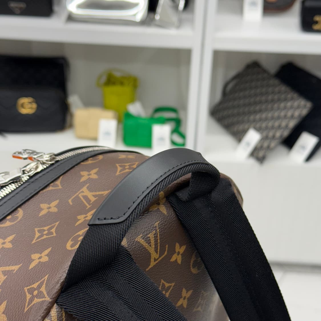 [25년 10월구매] 루이비통 디스커버리 백팩 PM 상품이미지8