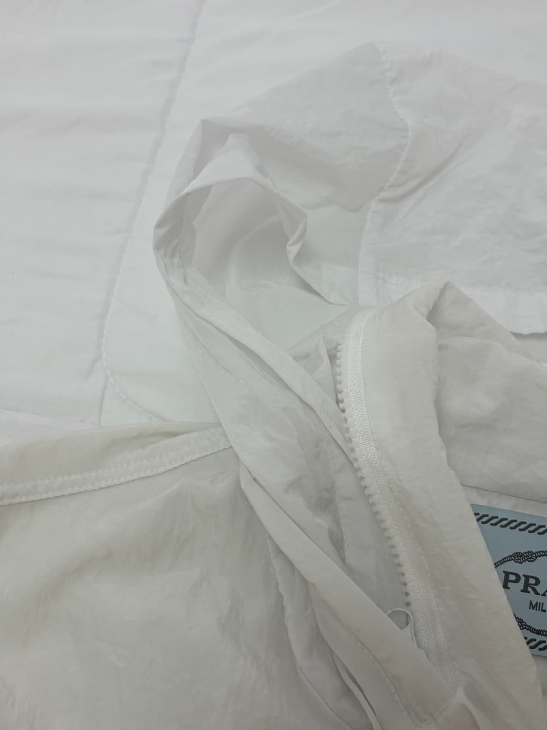 프라다 바람막이 상품이미지6