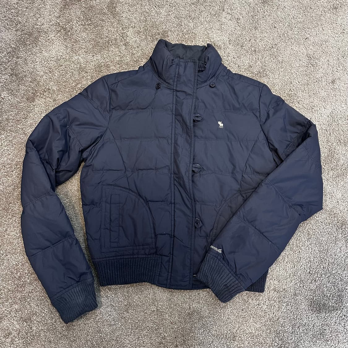 아베크롬비 울프죠 네이비 푸퍼 크롭 패딩M 상품이미지4
