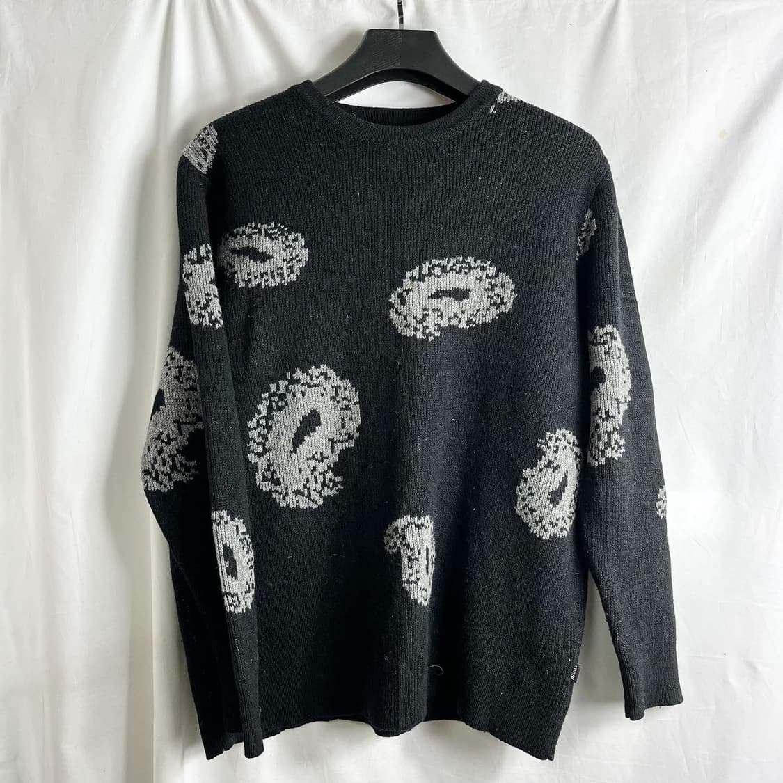 <L> 스투시 페이즐리 니트 상품이미지1