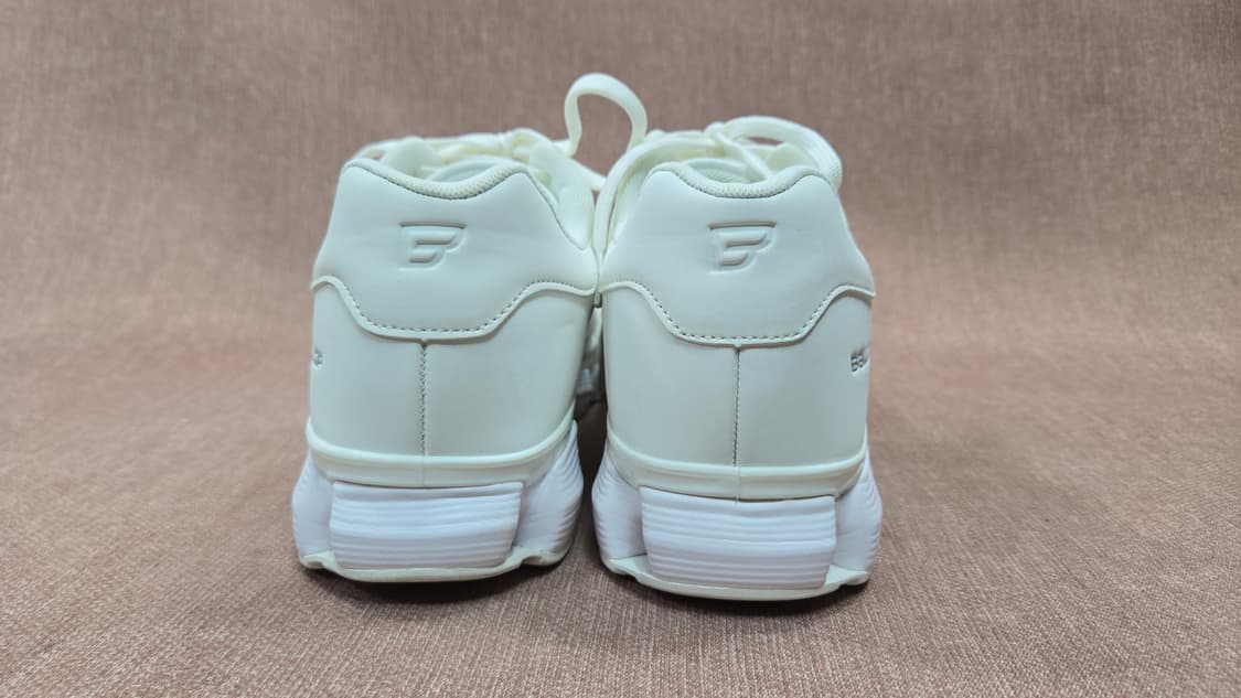 밸롭 265mm- 일회착용 성인 윈트리 운동화 - 화이트   상품이미지5