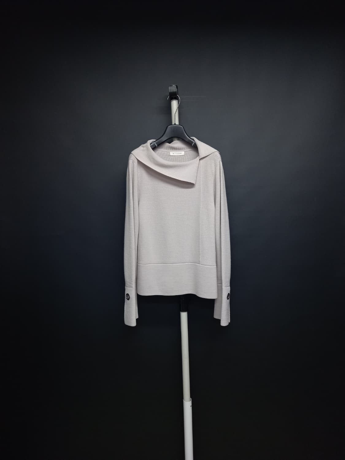 미샤 MICHAA 춘추동 긴팔 니트블라우스 66.55 상품이미지1