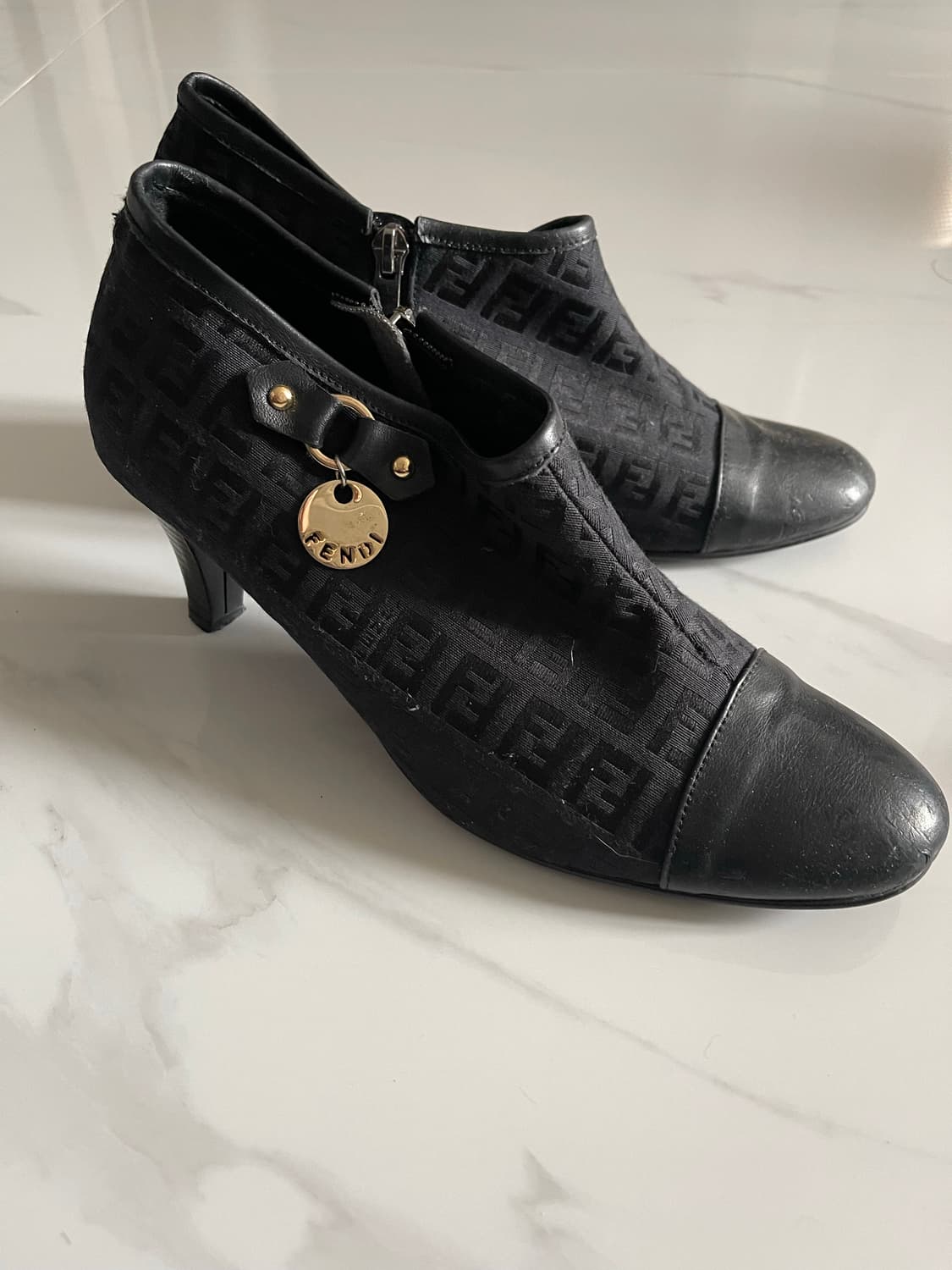 펜디 FF 로고 앵클 부츠 블랙 38 245 상품이미지2