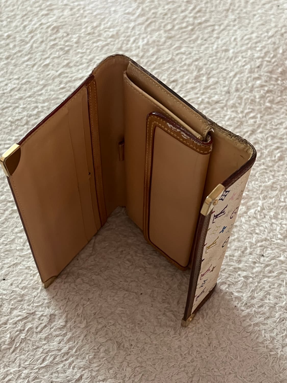 루이비통 멀티컬러 장지갑 상품이미지3