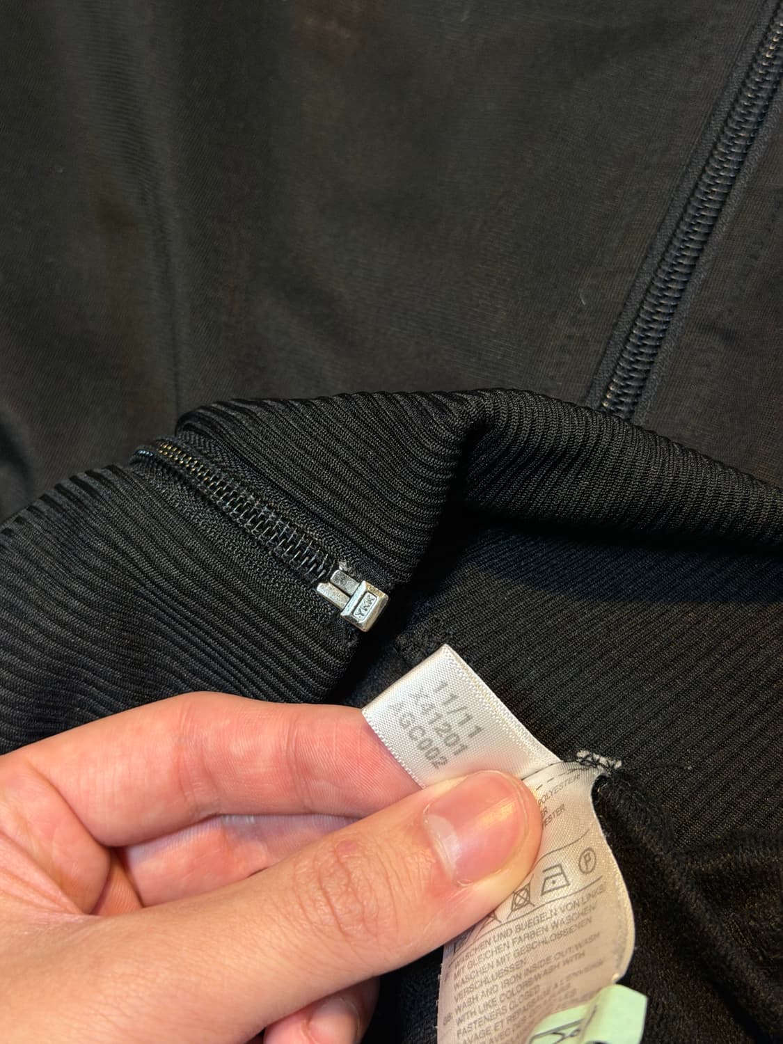 나우아임영 착용) 아디다스 구유로파 져지 블랙 상품이미지4