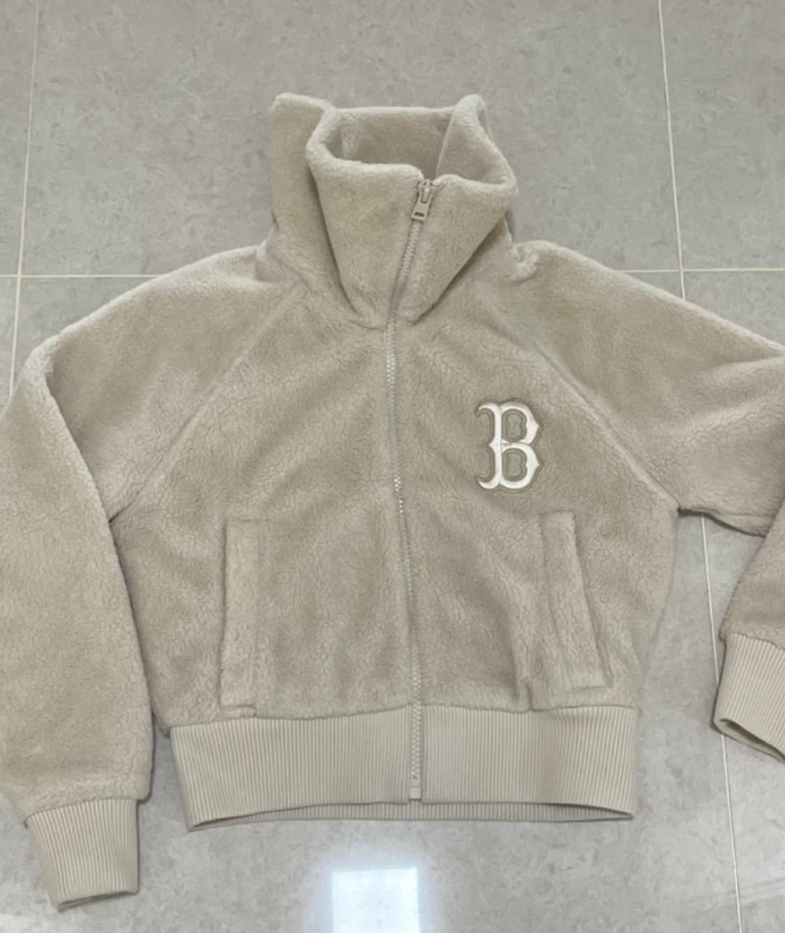 MLB 베이직 경량 크롭 후리스 점퍼 상품이미지6