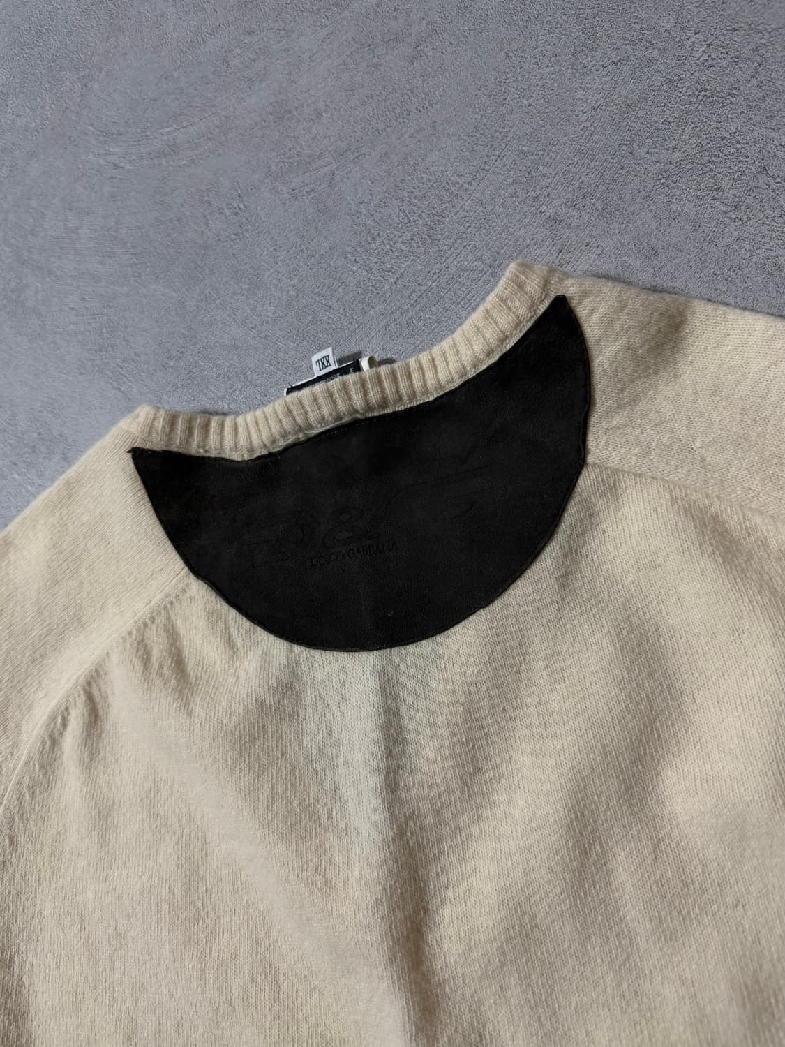 D&G 돌체앤가바나 브이넥 니트 상품이미지7