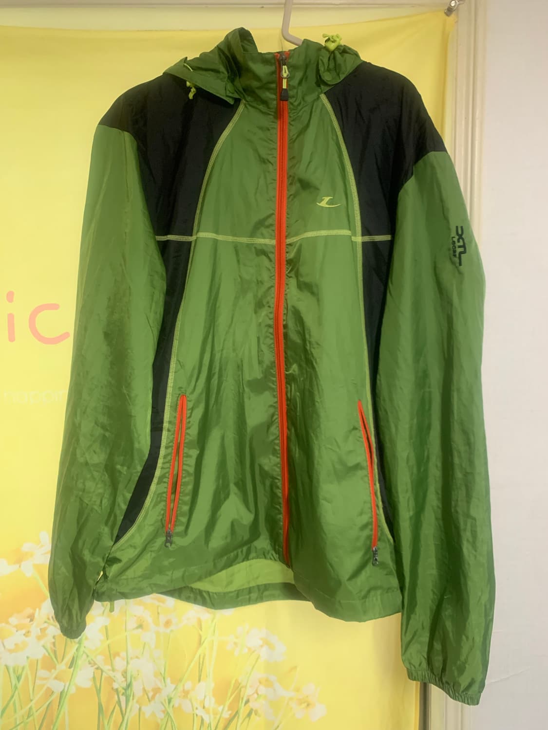 르까프 봄여름 바람막이 105 판매 합니다 상품이미지1