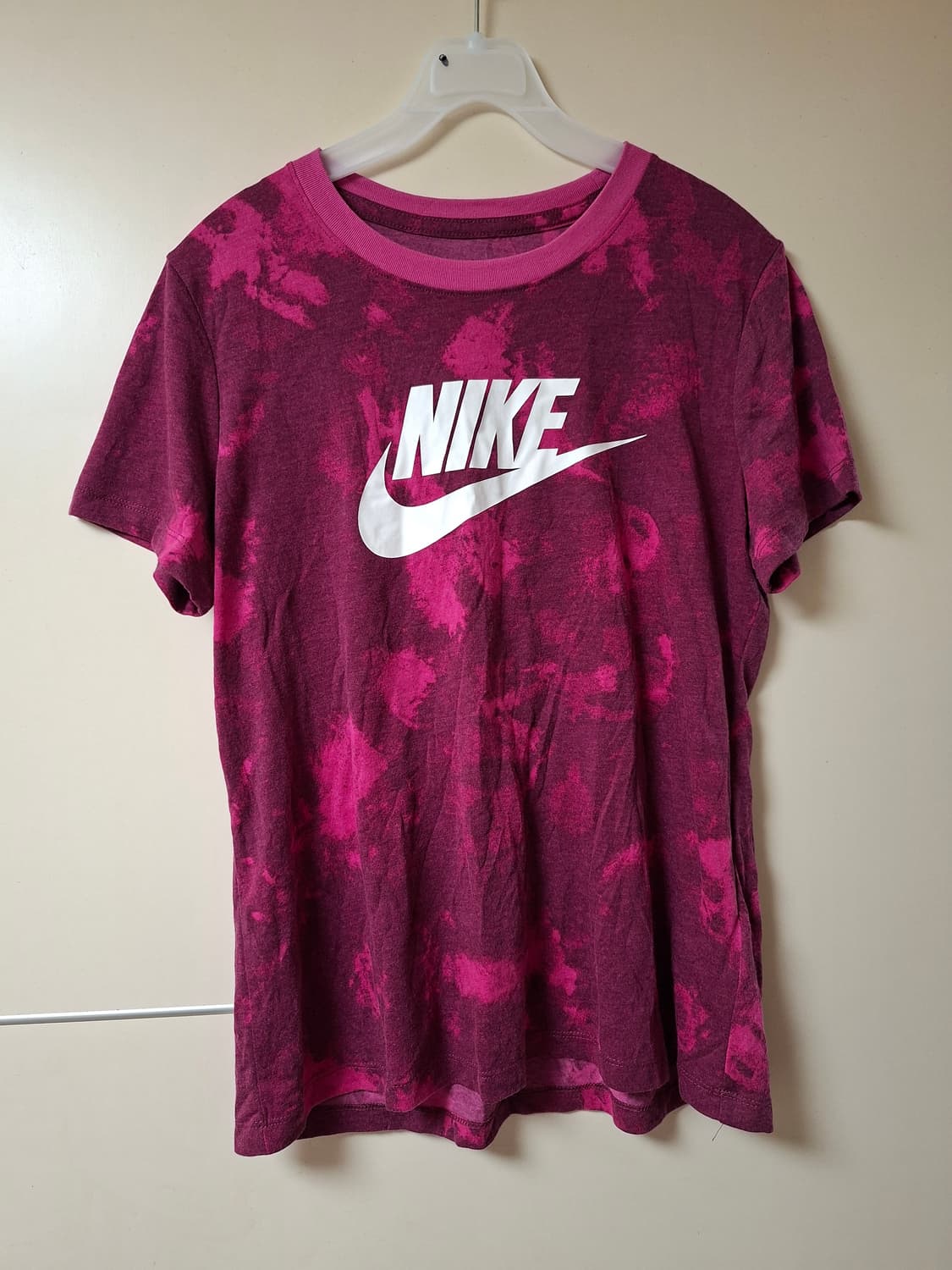 [여성] 나이키 정품 여성 tie-dye 반팔티 L 상품이미지1