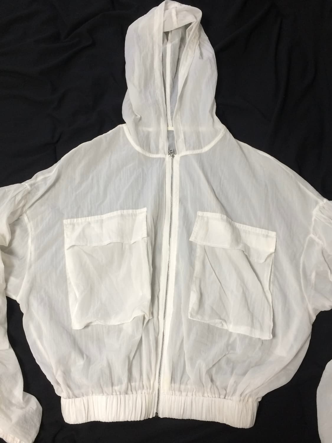 셔링 바람막이 화이트 상품이미지2