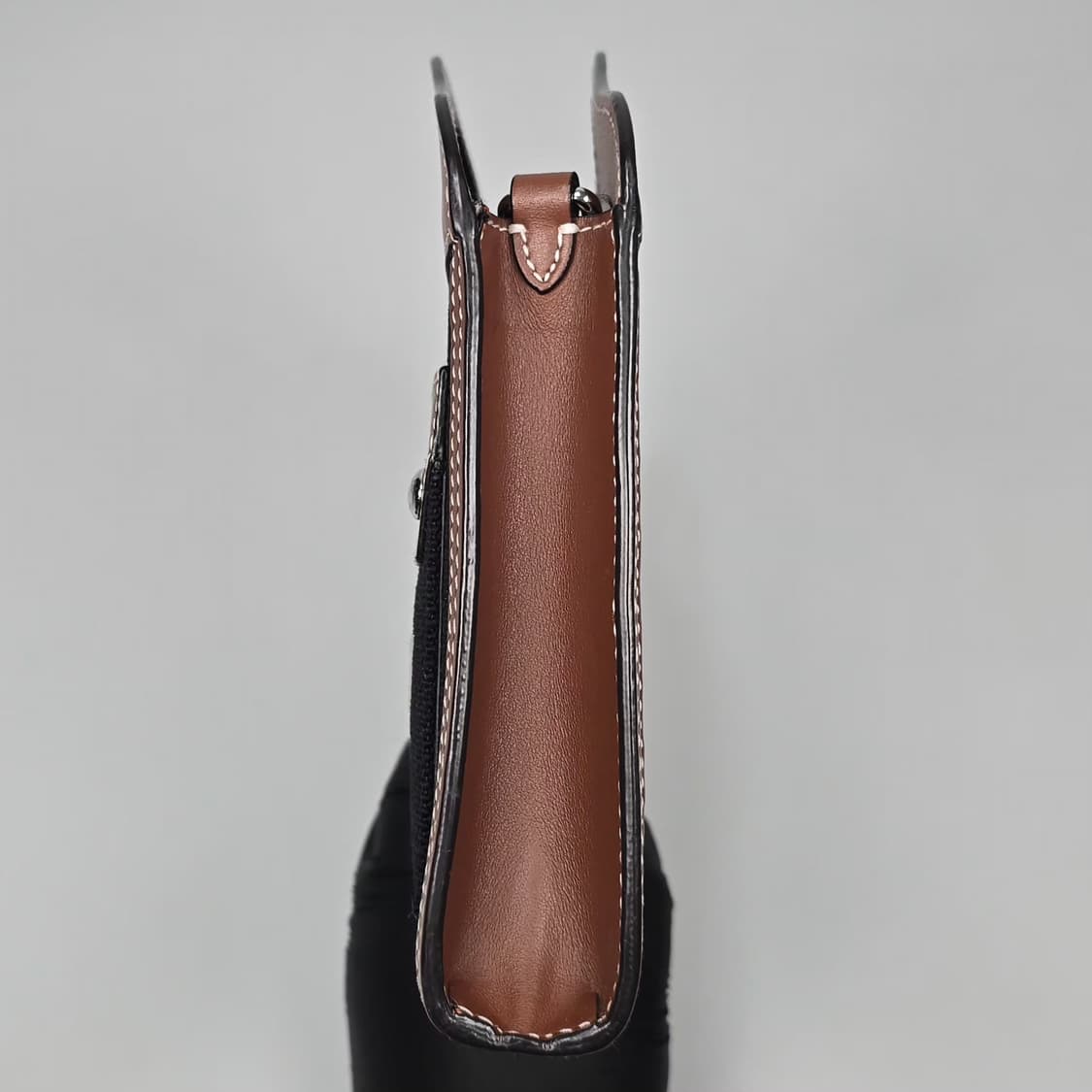 버버리 투톤 포켓 마이크로 토트 숄더백 상품이미지4