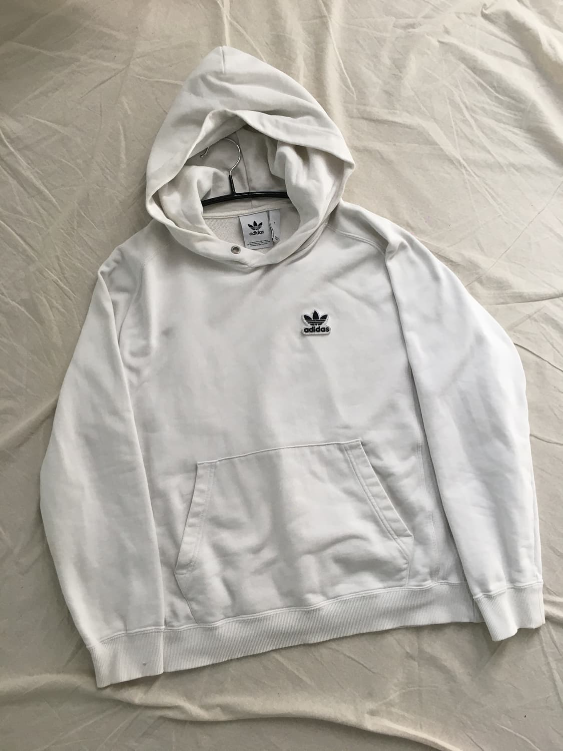 아디다스 가슴로고 후드티 상품이미지3