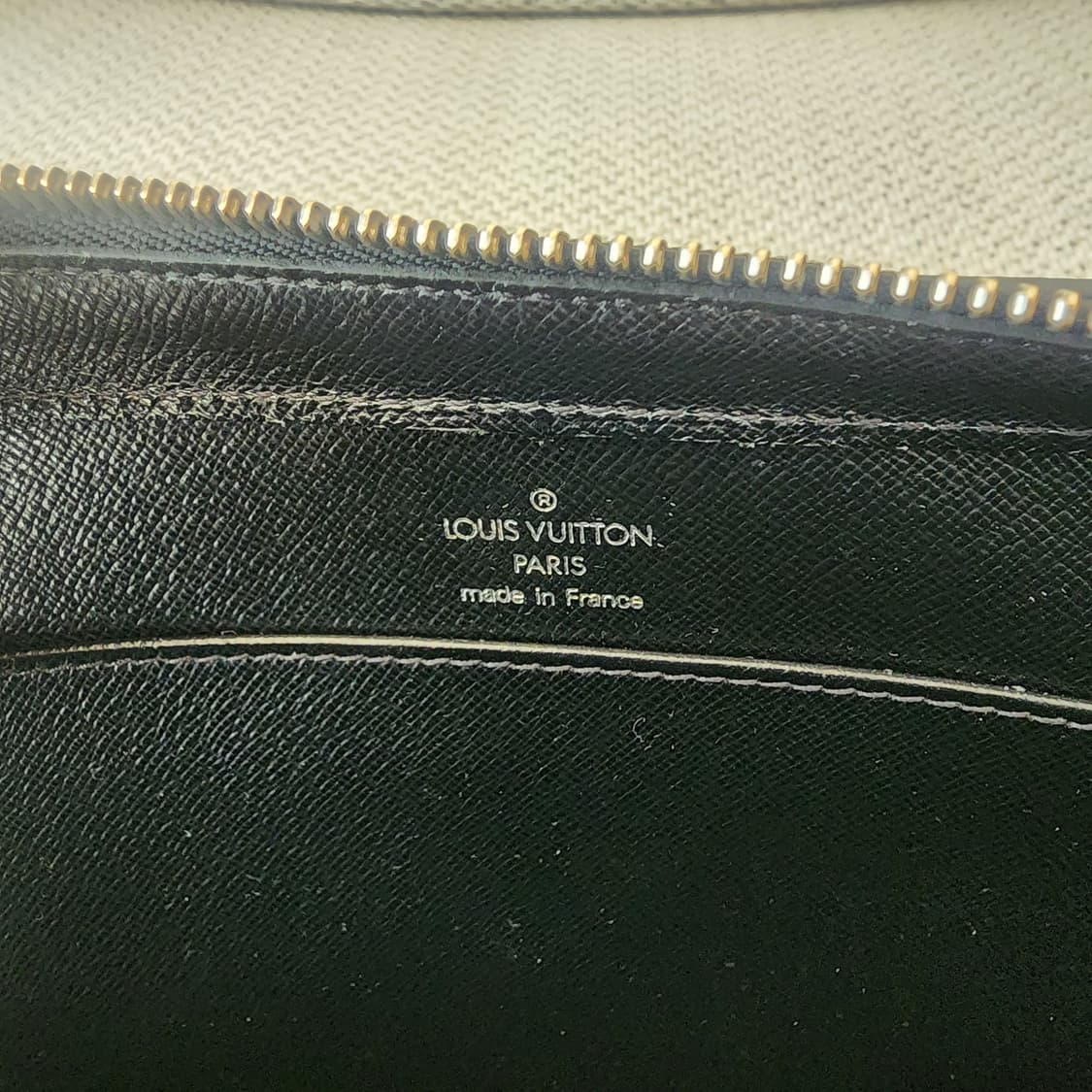 정품 루이비통 타이가 포쉐트 바이칼 클러치 세컨백 블랙 상품이미지8