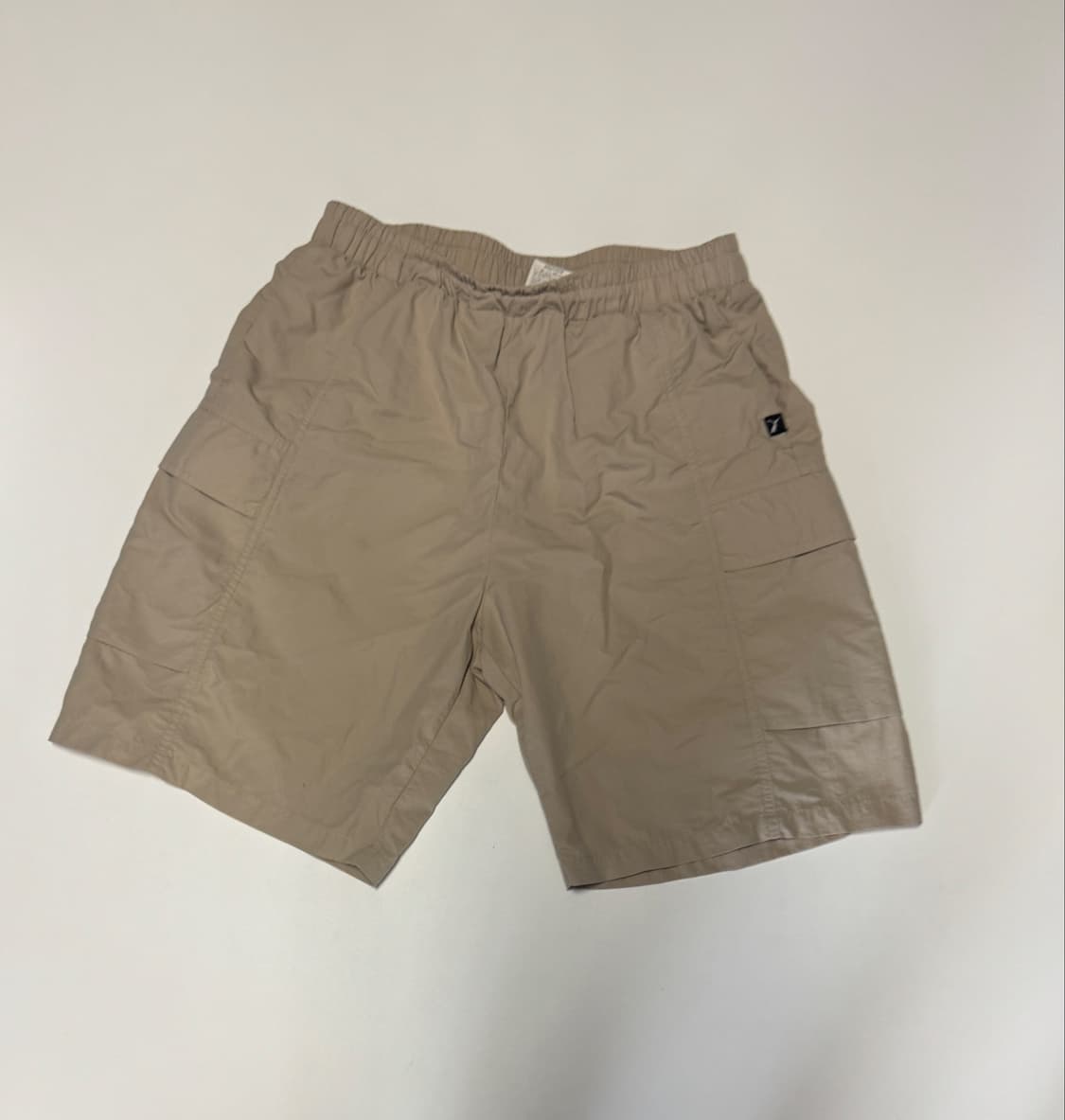 푸마 Puma 24년도 나일론 카고 밴딩 반바지 베이지 상품이미지1