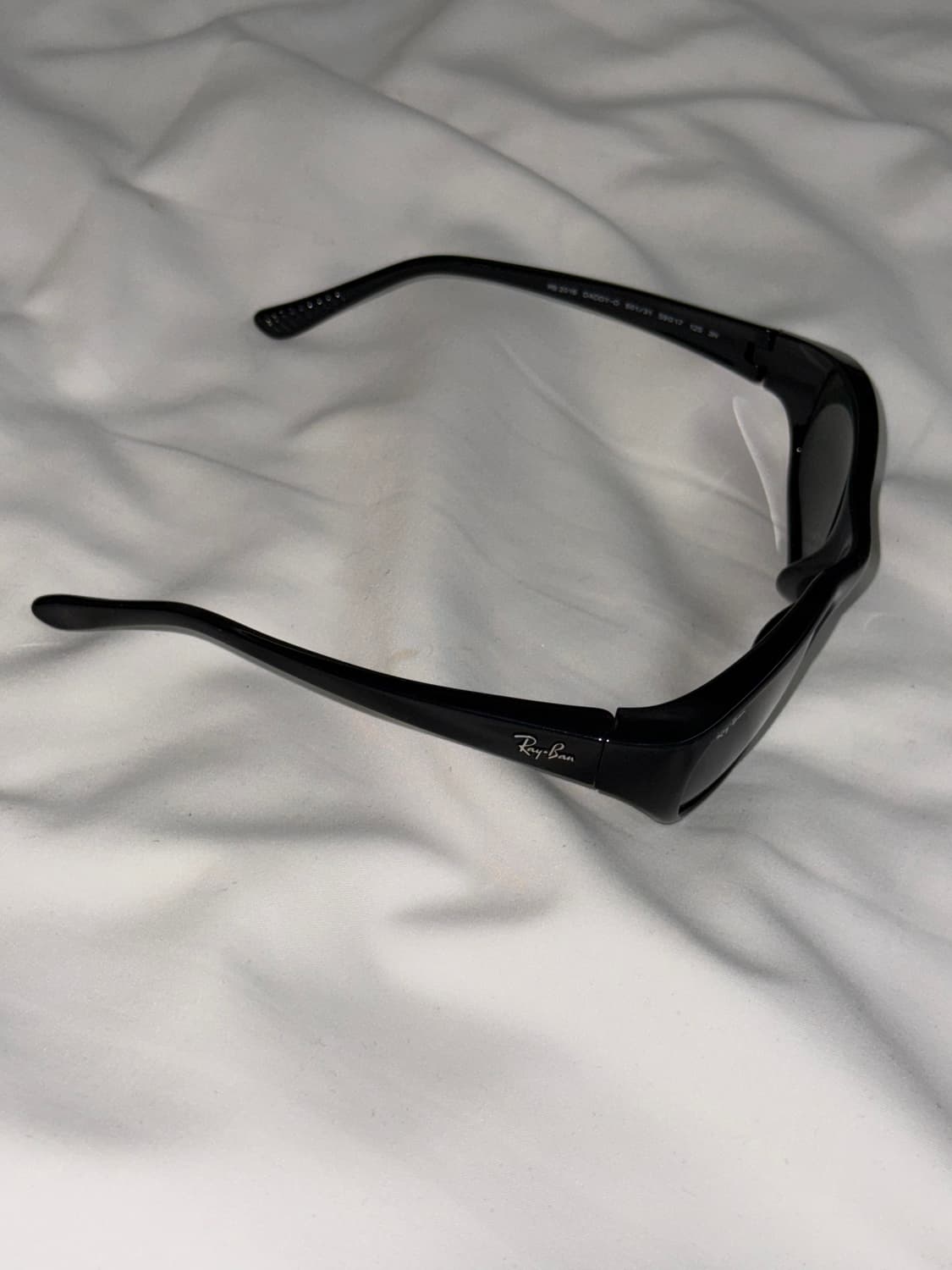 레이벤 대디오 선글라스 판매합니다. 상품이미지4