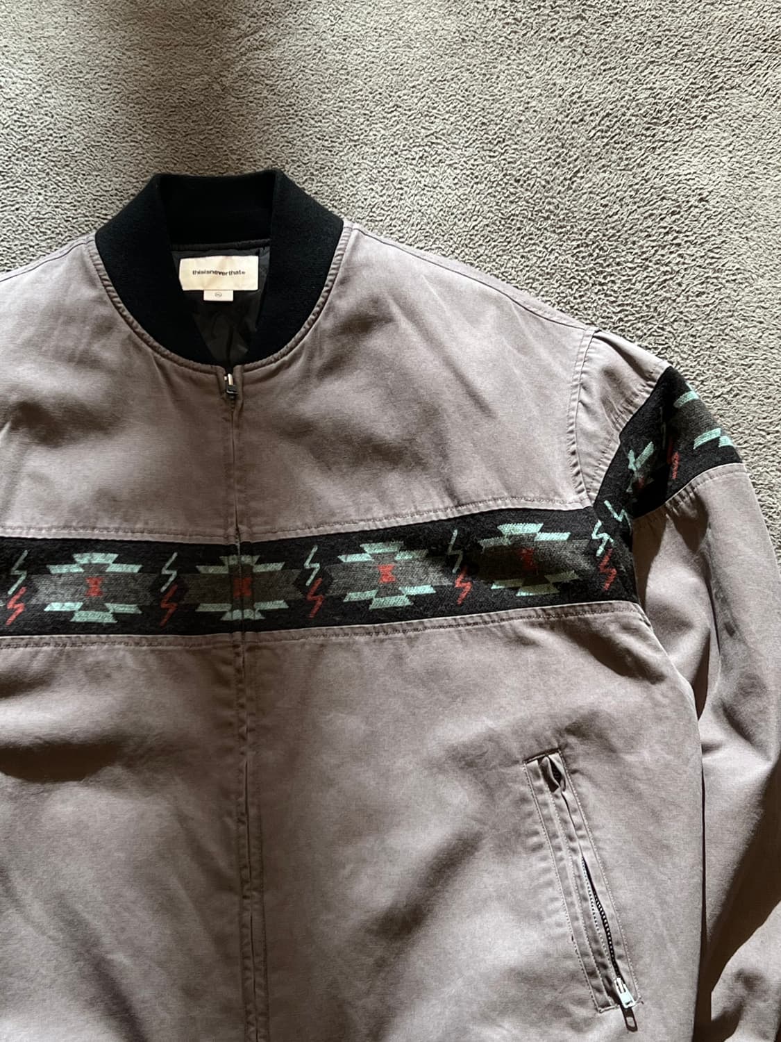 디스이즈네버댓 라인드 자켓 새상품급 처분  상품이미지2