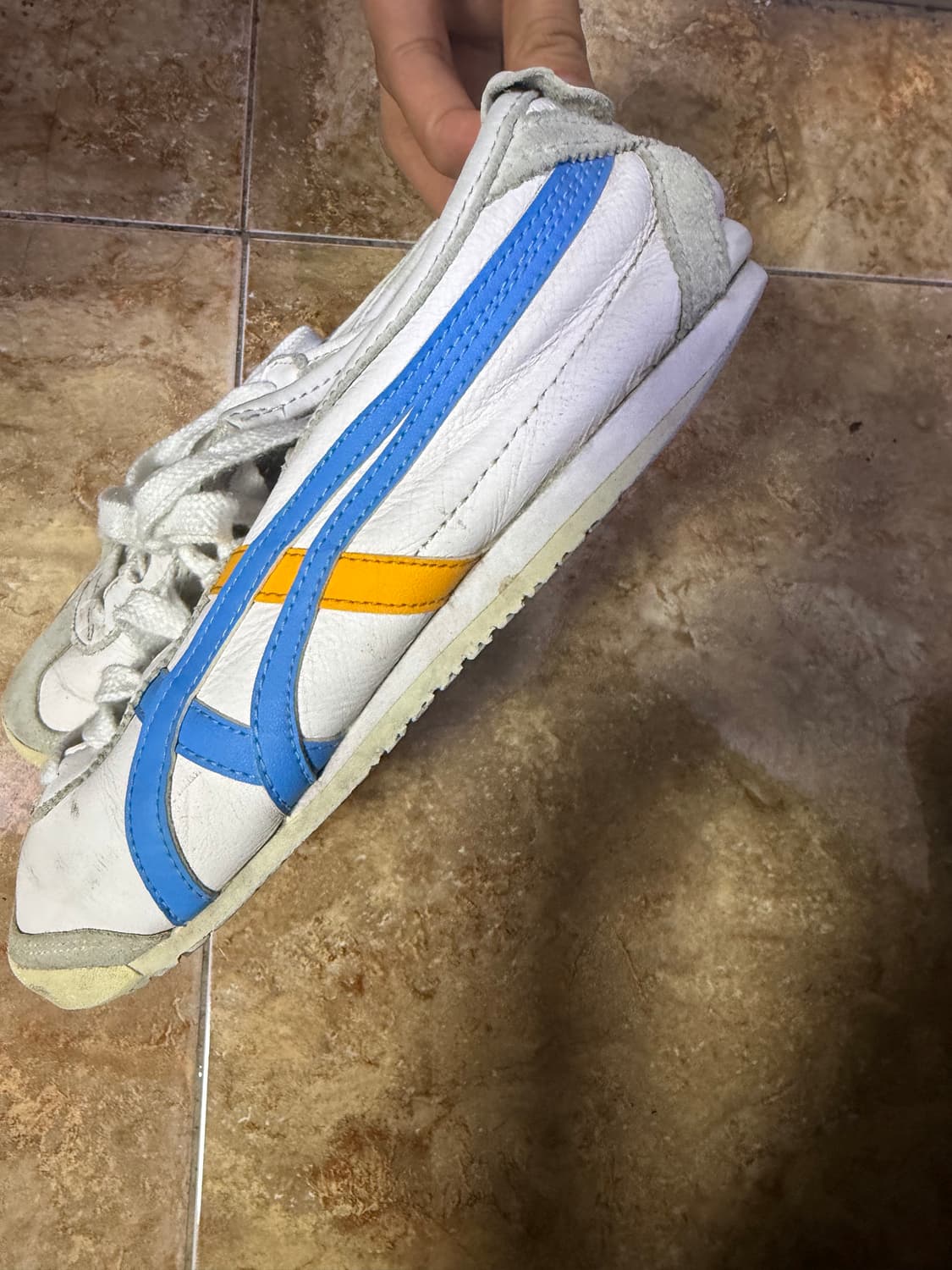 오니츠카타이거 운동화 235 상품이미지2