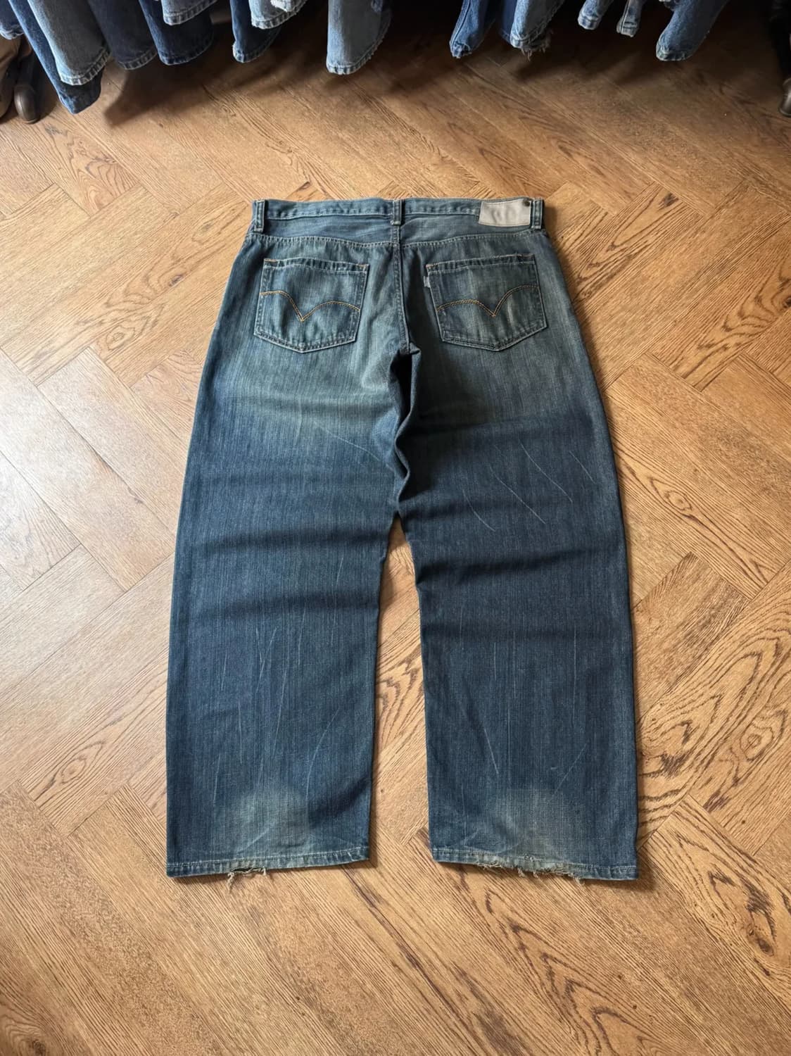 [36]00's 리바이스 실버탭 빈티지 페이딩 다크블루 배기핏 데님 팬츠 상품이미지1