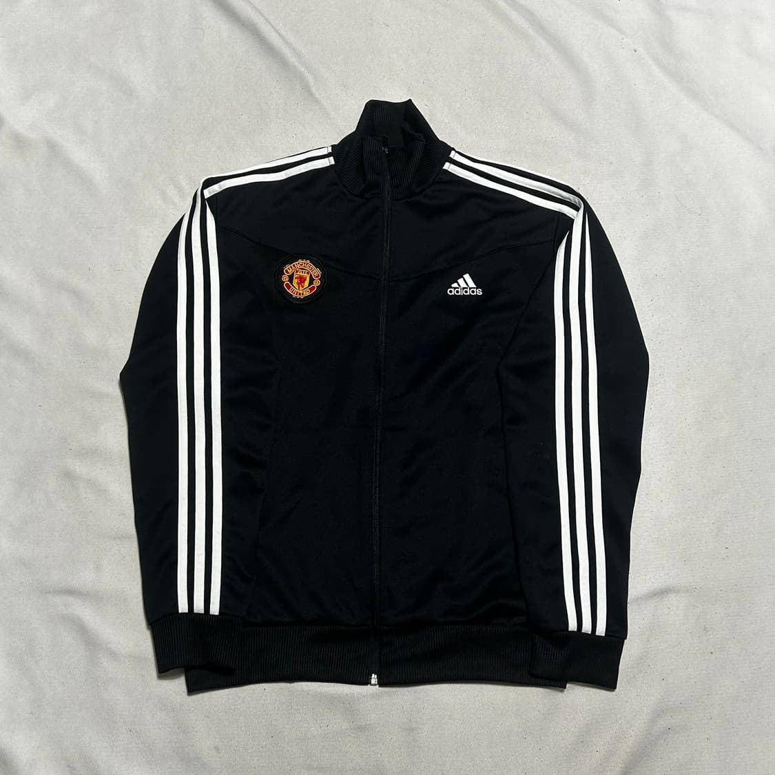 105 아디다스 맨유 트랙탑 상품이미지2