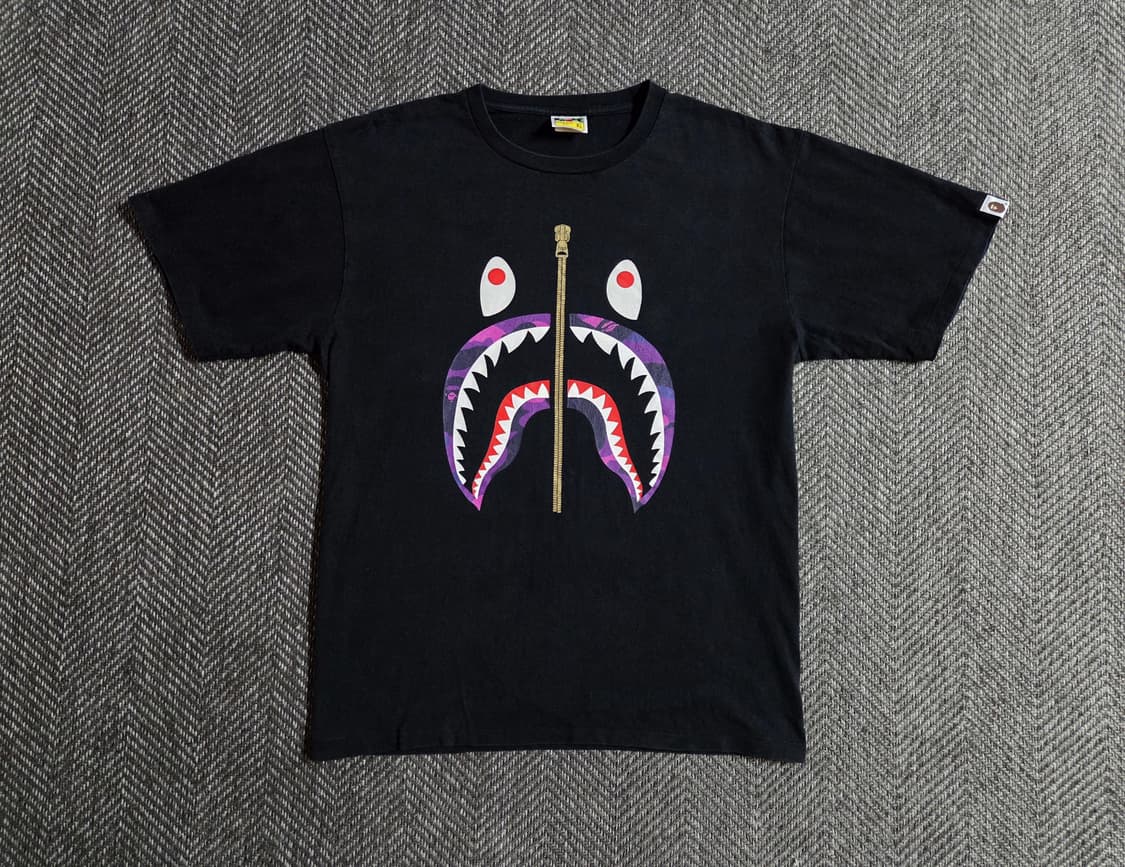 베이프 BAPE 샤크 퍼플 반팔티 상품이미지1