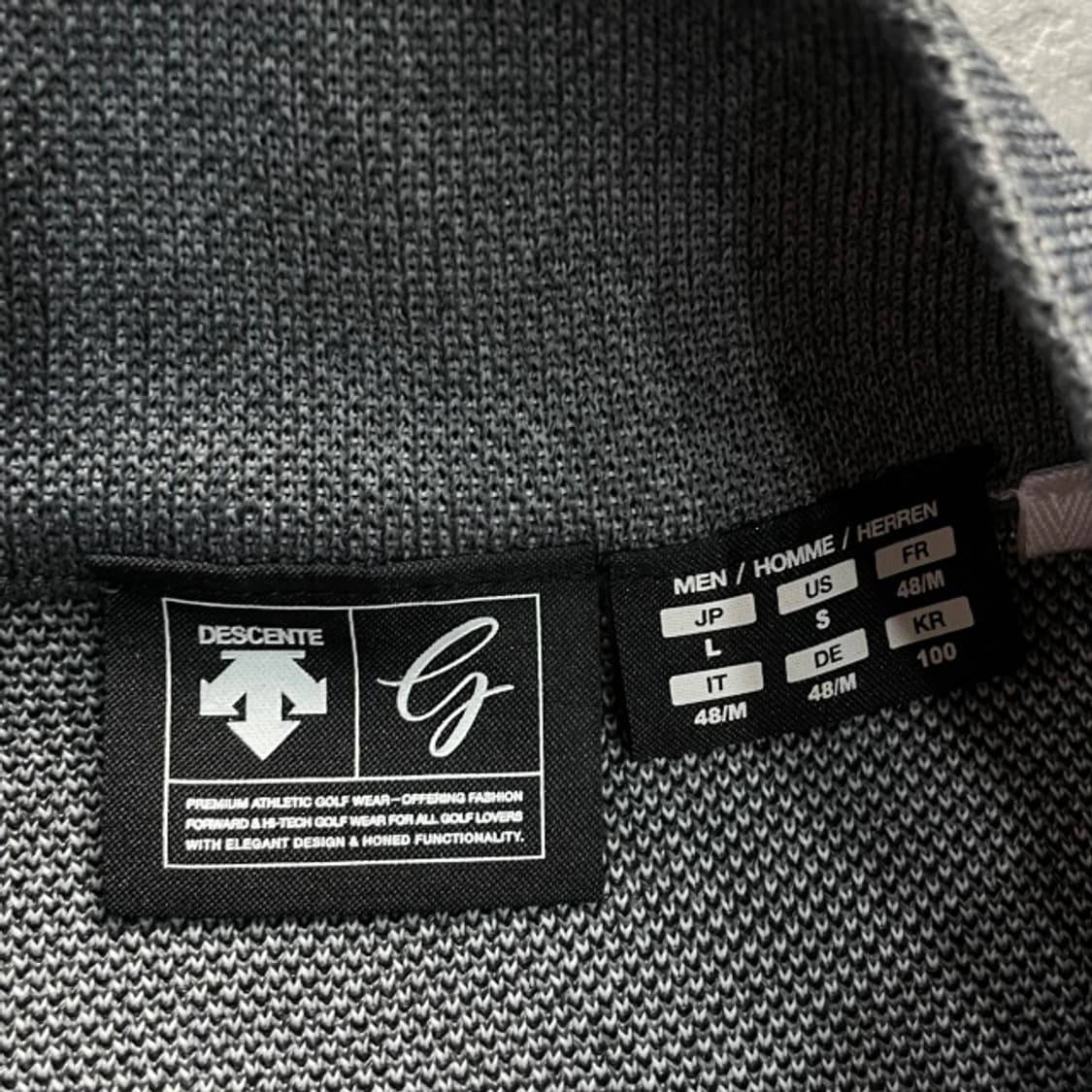 100 데상트 골프 니트집업  상품이미지3