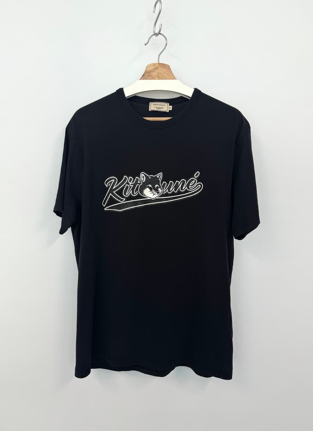 MAISON KITSUNE 메종키츠네 바시티 폭스 클래식 티셔츠 XL 상품이미지1