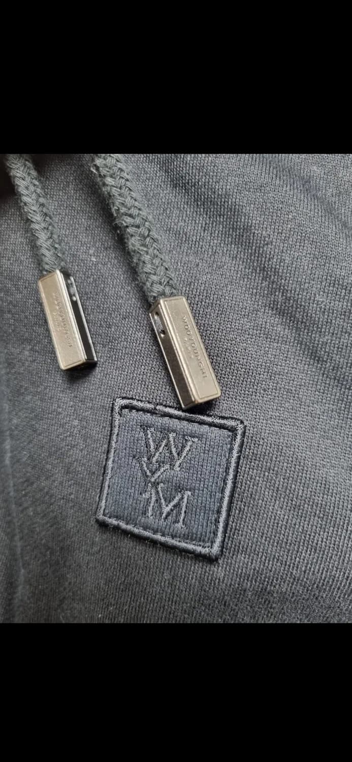 우영미 그라데이션 엠보싱 백로고 후드티 상품이미지4