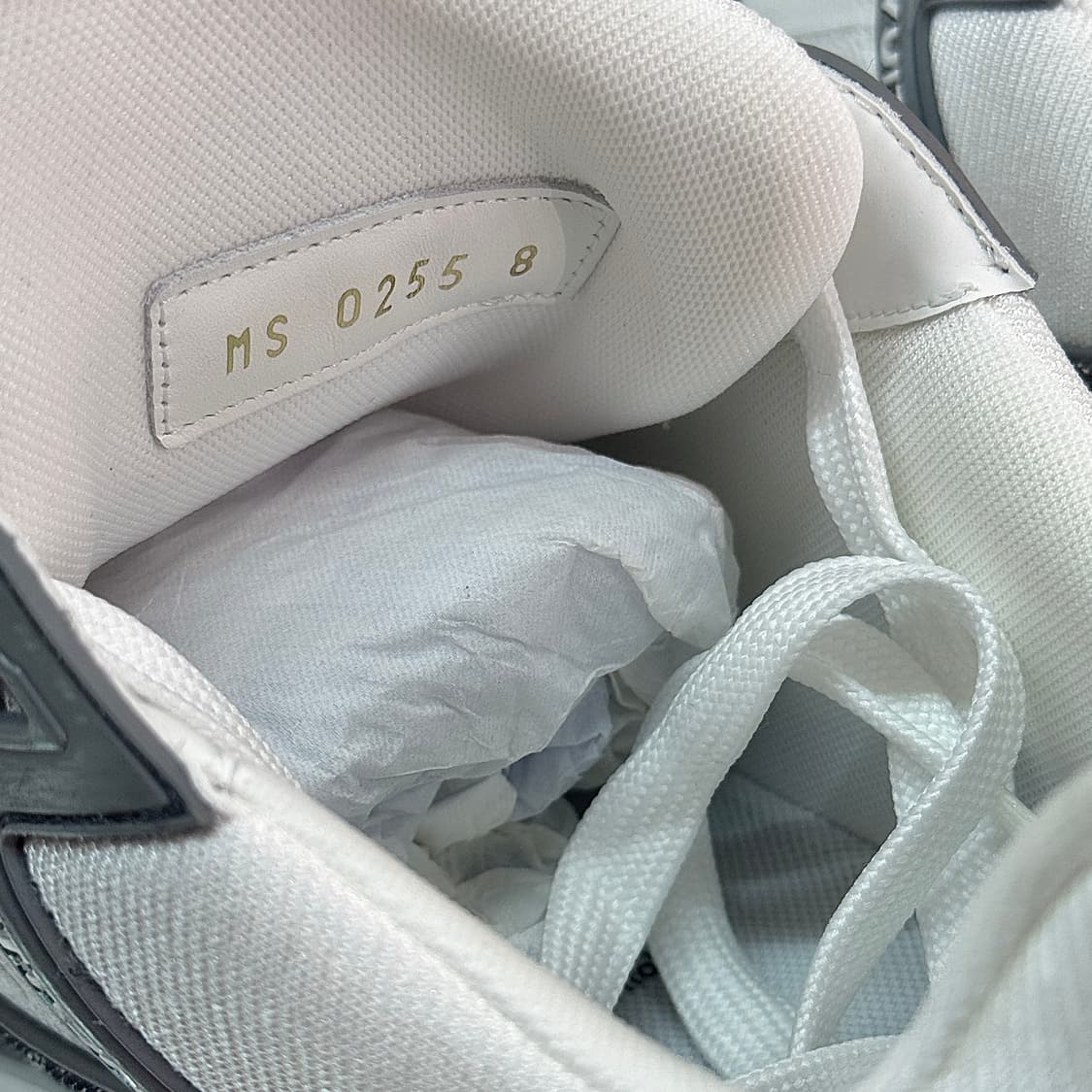 [새상품금/8size] 25FW 루이비통 트레이너 범고래 그레이 상품이미지7