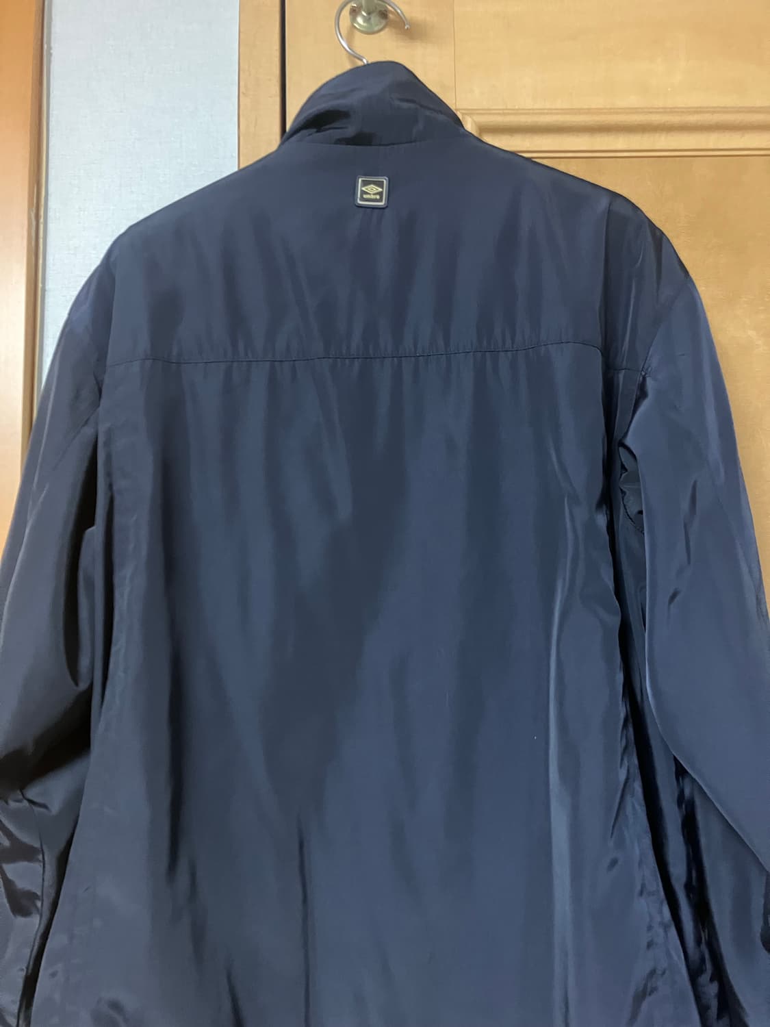 엄브로 바람막이 상품이미지2