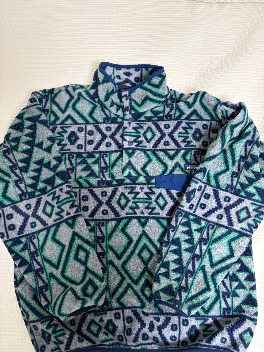 파타고니아 신칠라 M사이즈 판매합니다. 상품이미지1