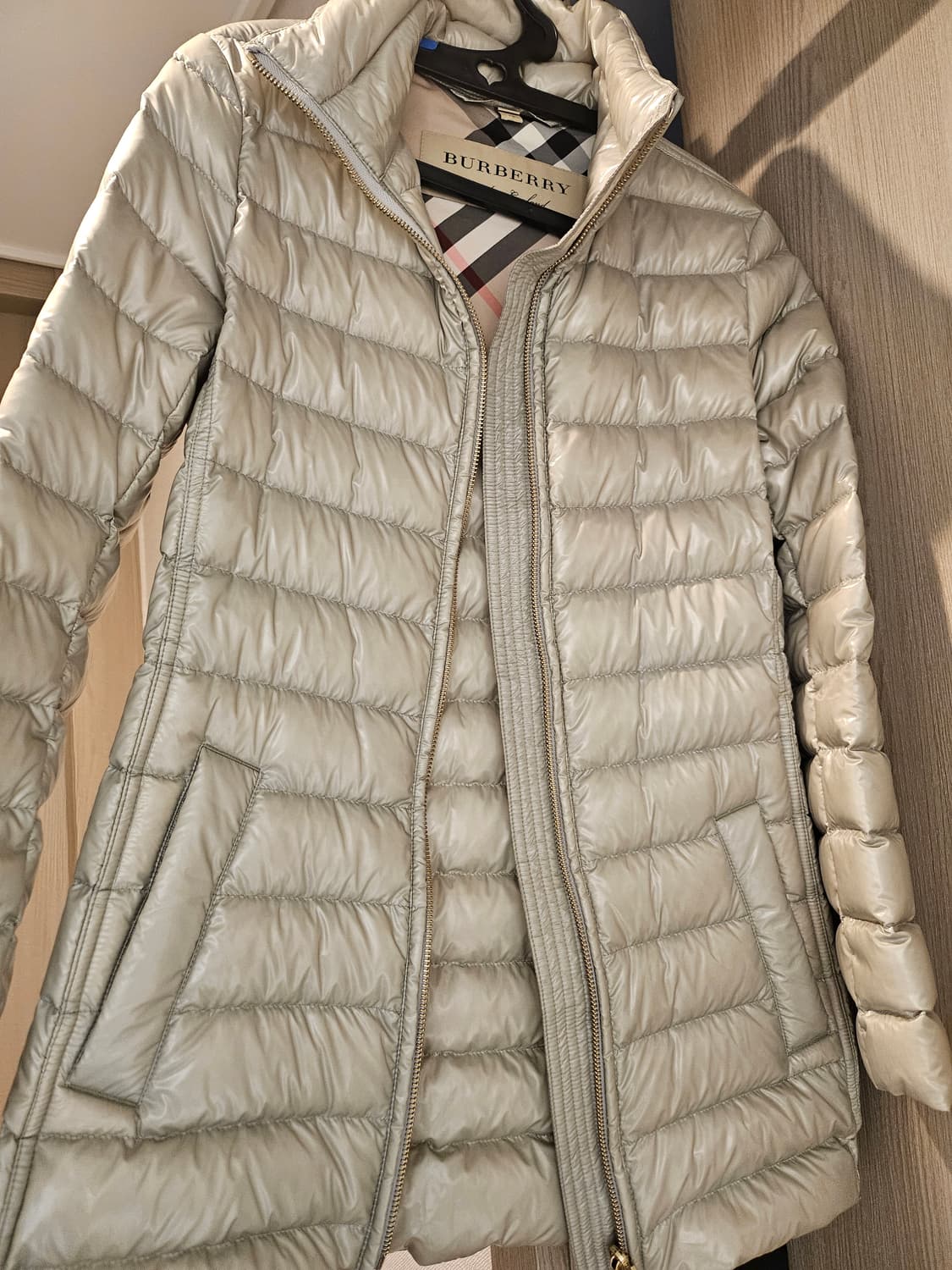 버버리 경량패딩  상품이미지1