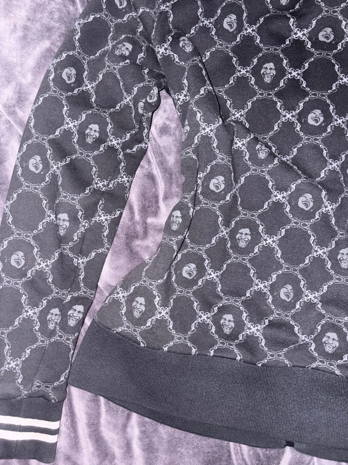 FUBU y2k깔 골져스 고급 골드 블랙 고딕 패턴 후드집업 져지 상품이미지8