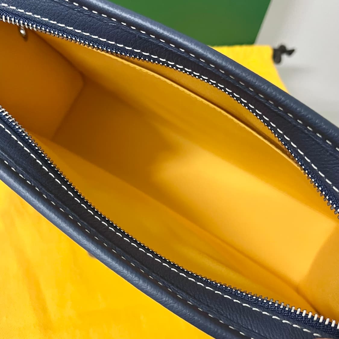 [미사용 새상품] 고야드 쥬방스 MM 네이비 클러치 백 가방 상품이미지6