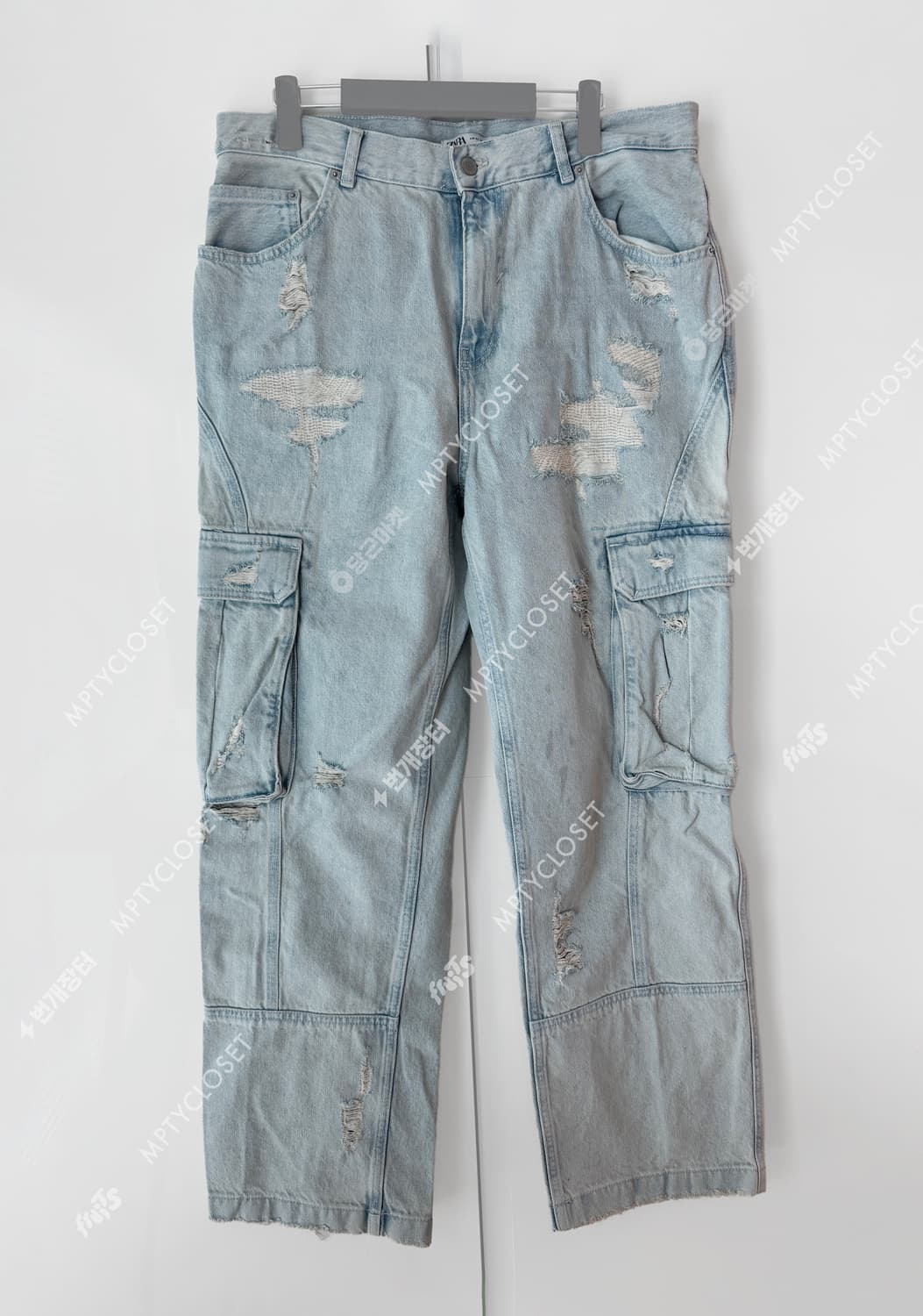 자라 디스트레스드 립드 연청 데님 카고 팬츠 상품이미지2