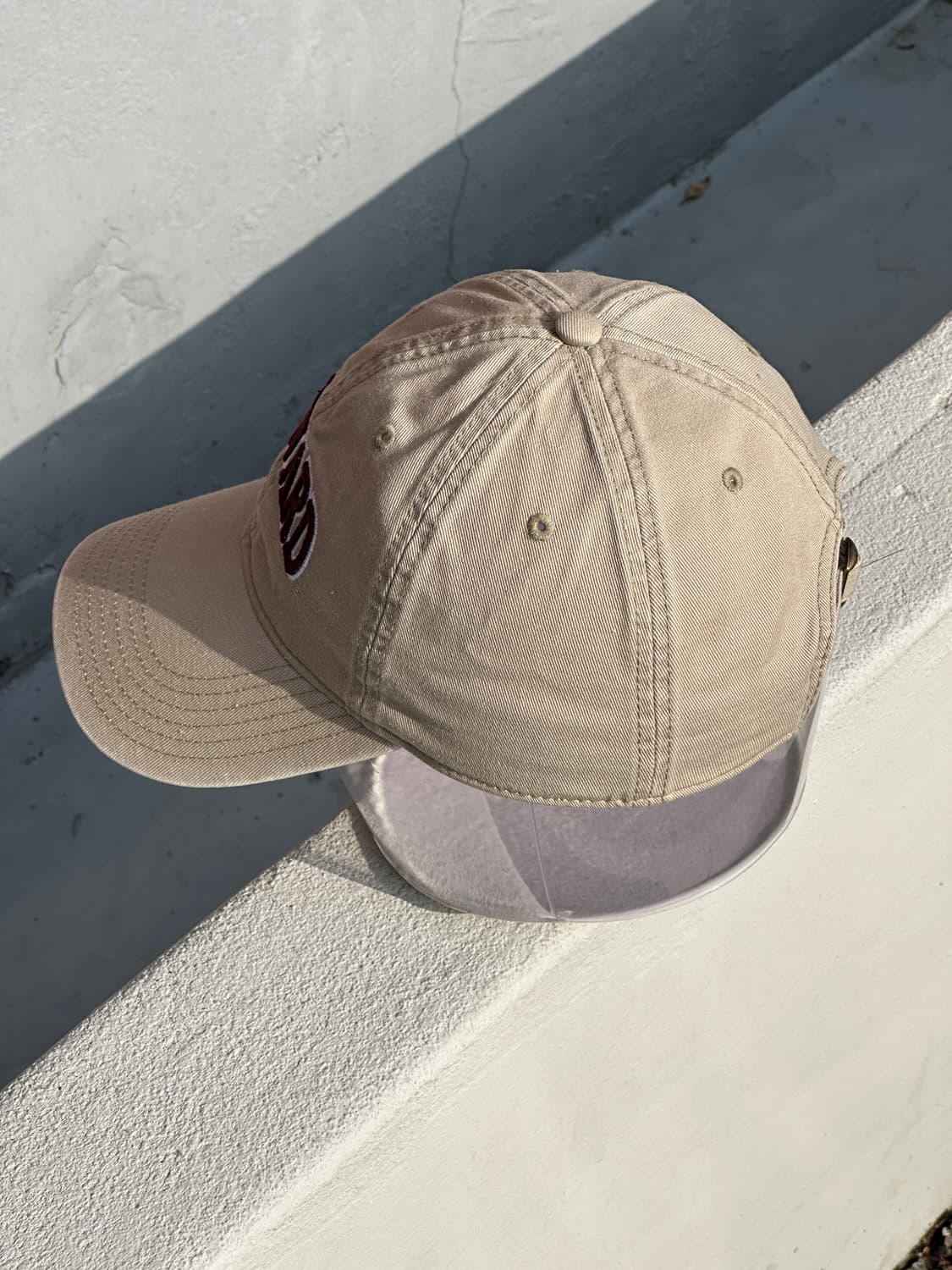 [F] 하버드 로고 베이지 볼캡 모자 상품이미지3