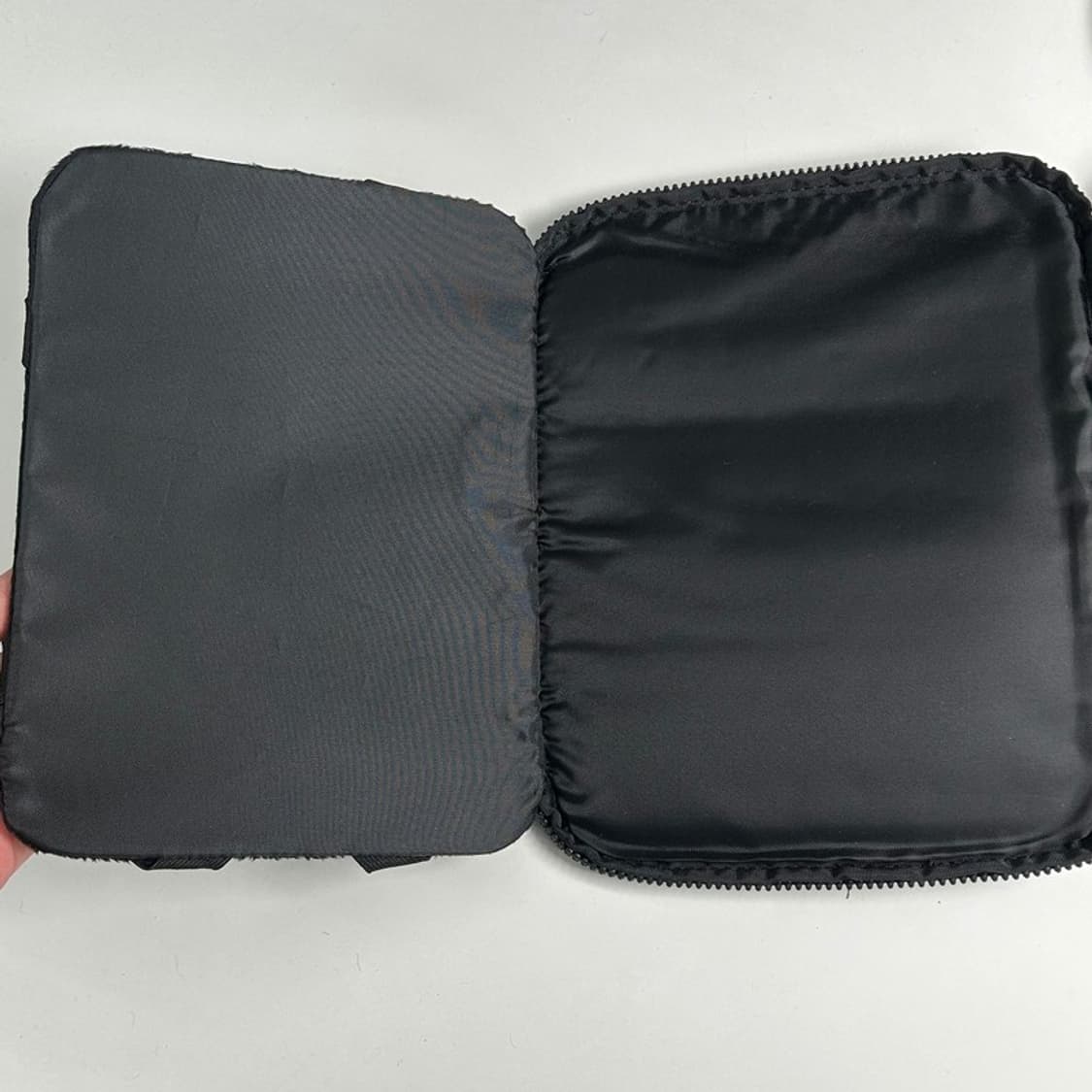 KIPLING 아이패드 케이스백 블랙 상품이미지5