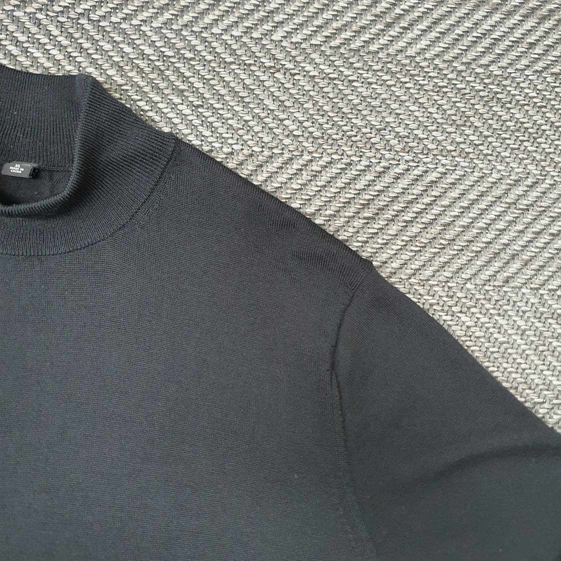 유니클로 울100 하이넥 스웨터 남자105 상품이미지3