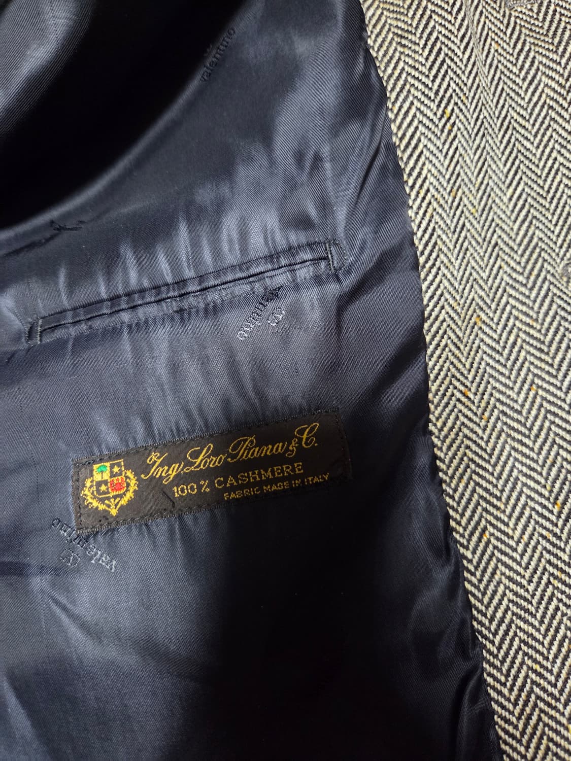 VALENTINO (로로피아나 캐시미어 100 ) 클래식 헤링본 자켓  상품이미지3