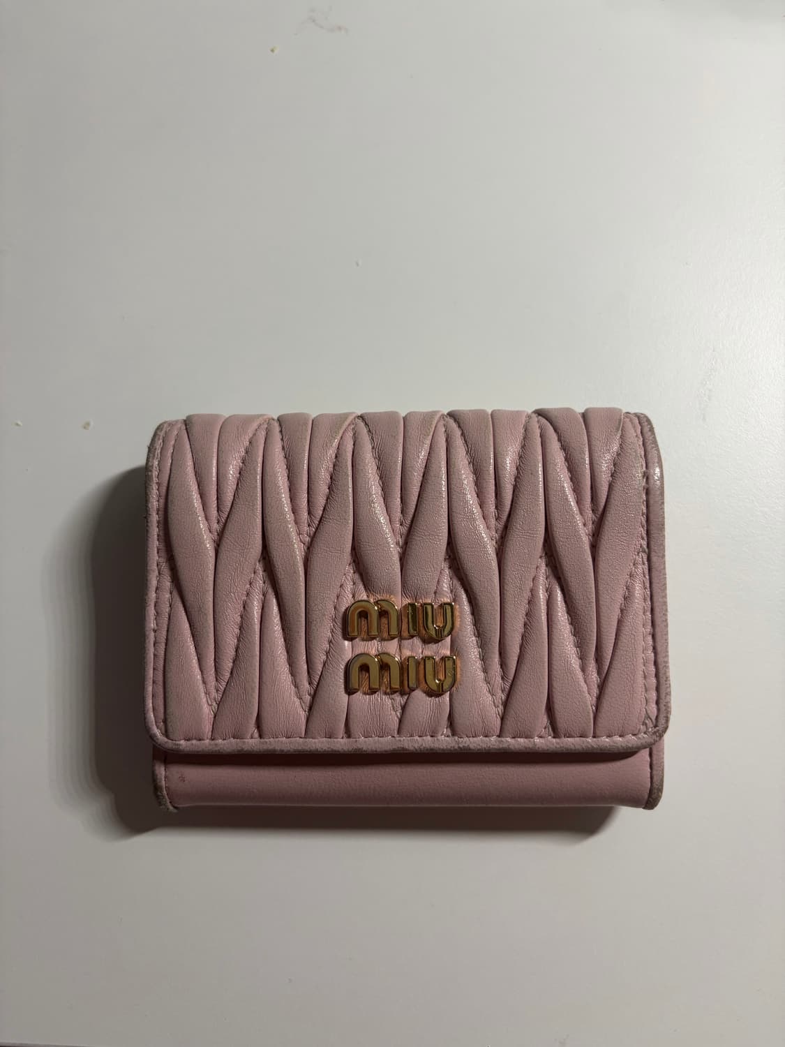 미우미우 마테라쎄 카드지갑 상품이미지1