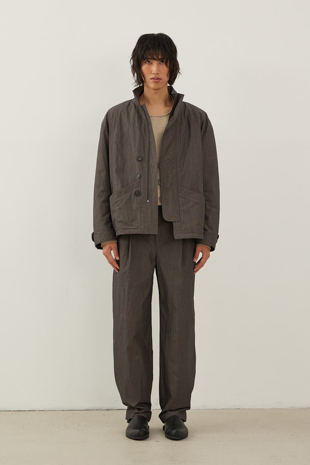 [2] 나아나나 커브드 라인 점퍼 셋업 차콜 브라운 상품이미지1