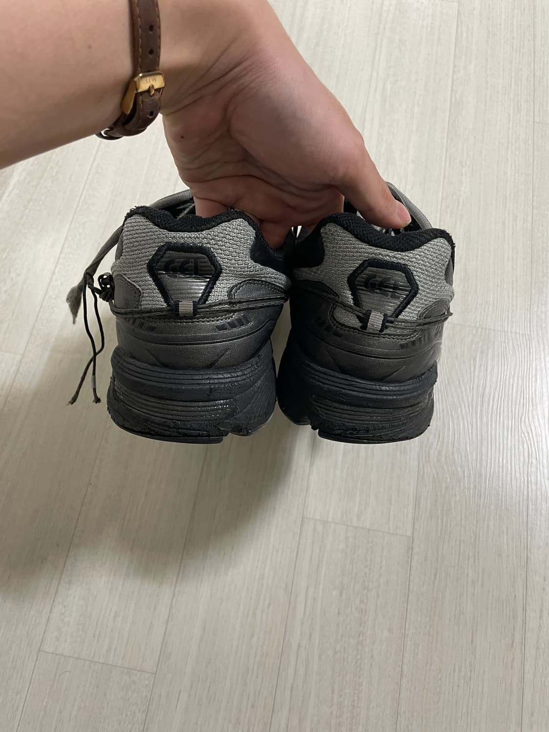 아식스 엔더슨벨 젤 1090 블랙실버 295 상품이미지7