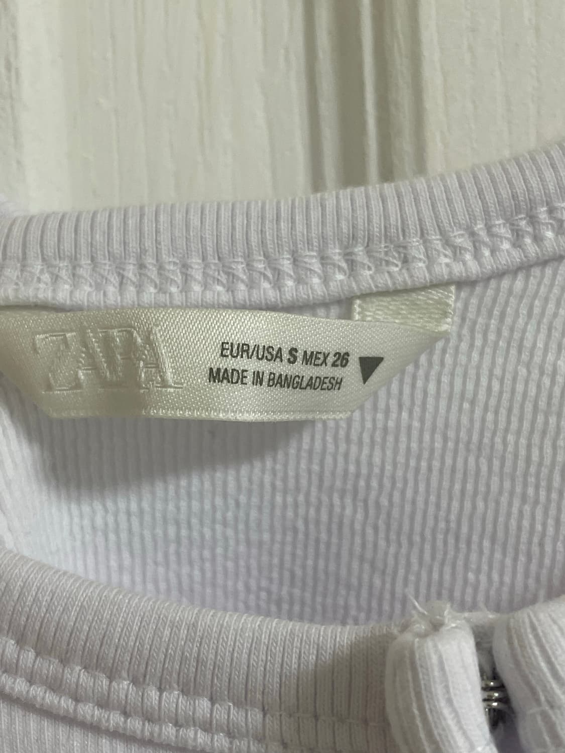 zara 스냅 버튼 스트랩 탑 상품이미지5