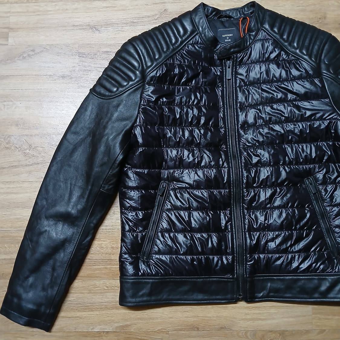 택붙은 미사용 SUPERDRY 슈퍼드라이 가죽 퀄팅 바이크 자켓 상품이미지3