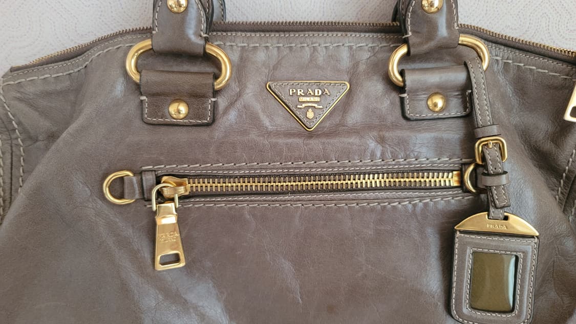Prada  Vitello Shine BL0678 ARGILLA색상 상품이미지4