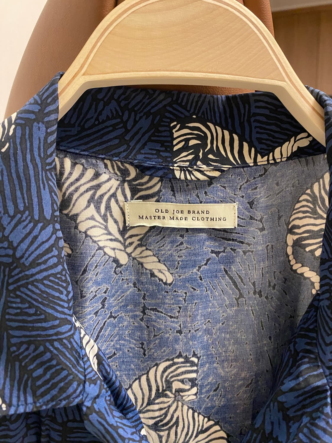 올드조 실크 오픈카라 셔츠 네이비 상품이미지3