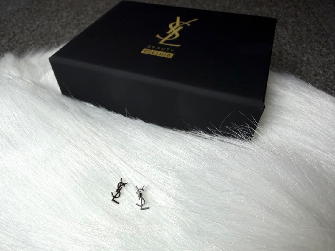 YSL 심플 미니 실버 이어링 상품이미지3