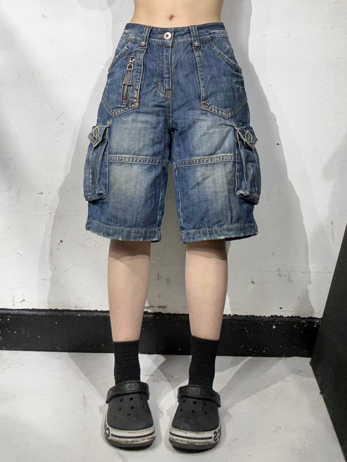 90s 빈티지 중청 포켓 디테일 데님 청 카고 버뮤다 와이드 반바지  상품이미지2