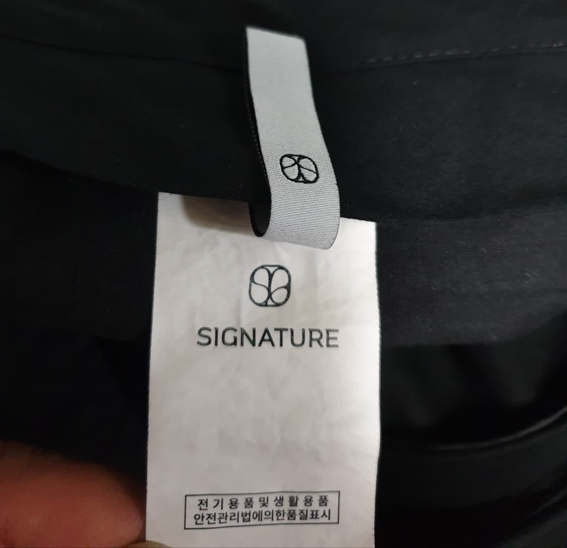 시그니처 핀턱 와이드 슬랙스 팬츠 블랙 (33) 상품이미지2